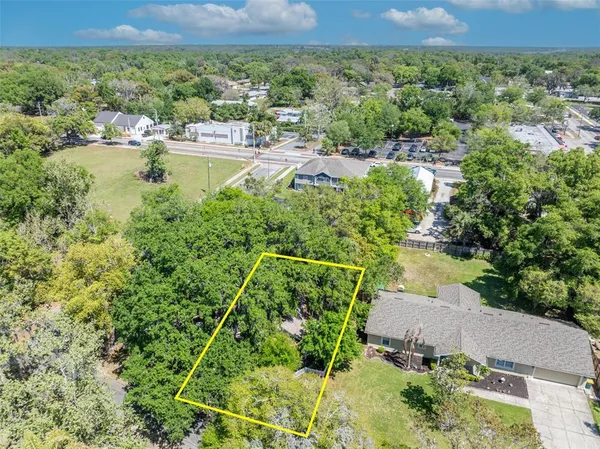 $199,900 | 140 North Johns Street, Mount Dora, FL 32757