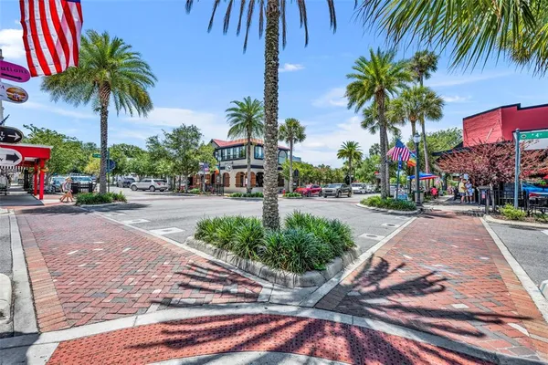 $199,900 | 140 North Johns Street, Mount Dora, FL 32757