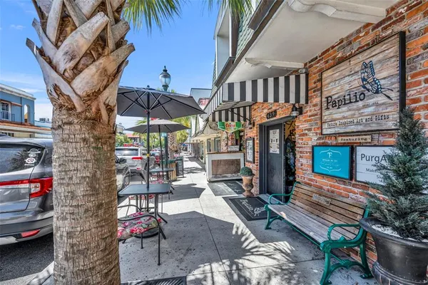 $199,900 | 140 North Johns Street, Mount Dora, FL 32757