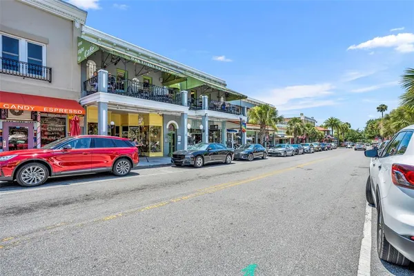 $199,900 | 140 North Johns Street, Mount Dora, FL 32757