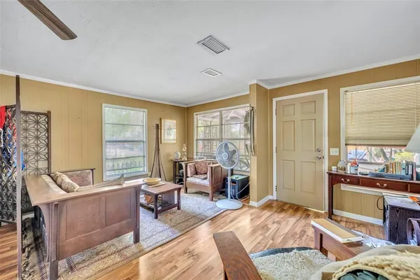 $199,900 | 140 North Johns Street, Mount Dora, FL 32757