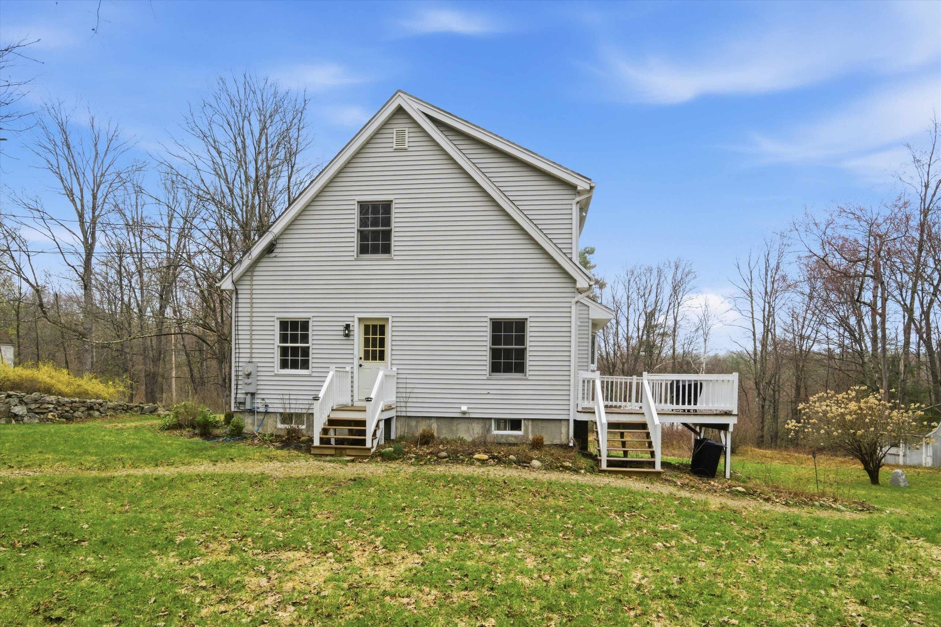 10 Upton Road Mont Vernon, NH 03057 - Photo 7 of 47