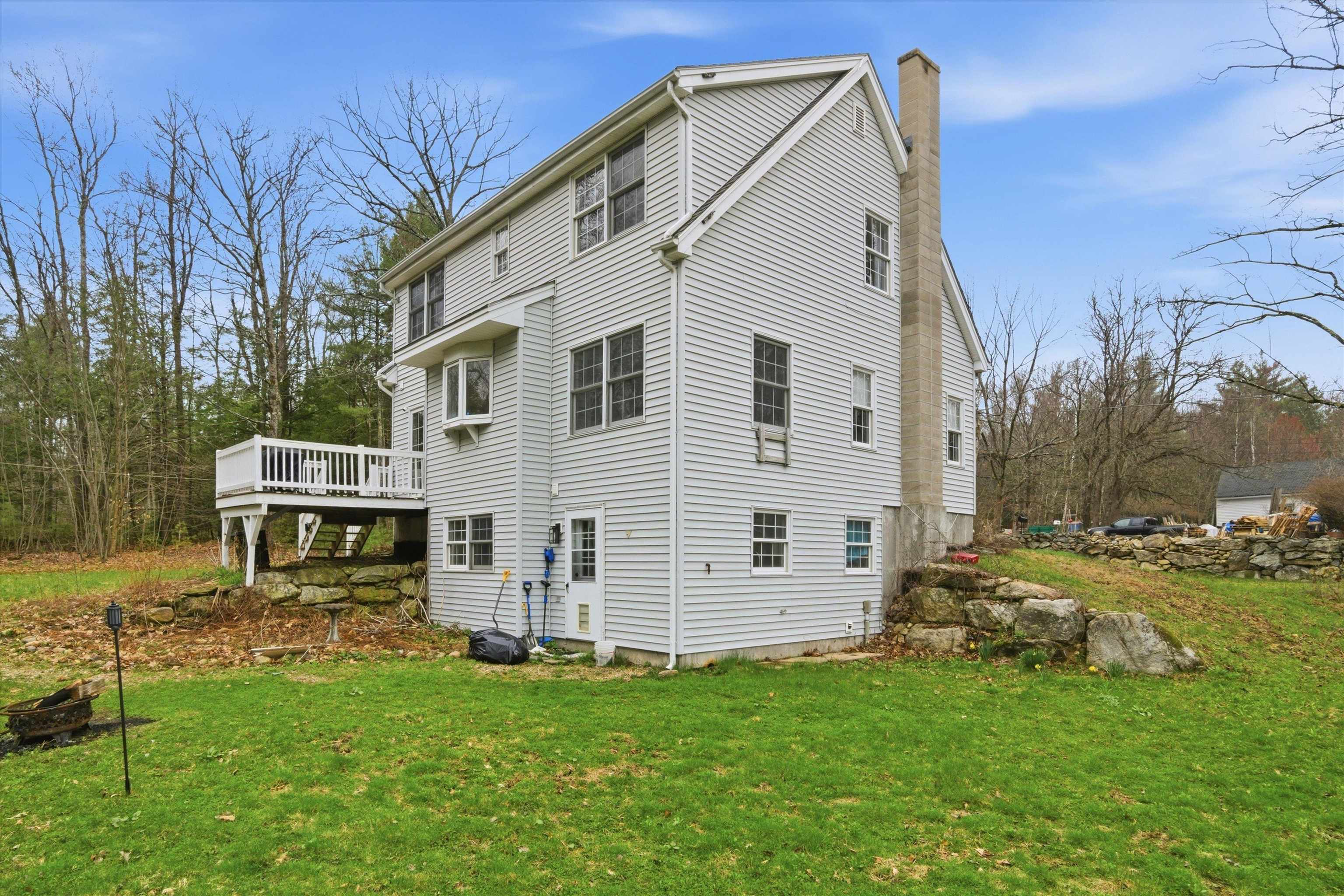 10 Upton Road Mont Vernon, NH 03057 - Photo 8 of 47