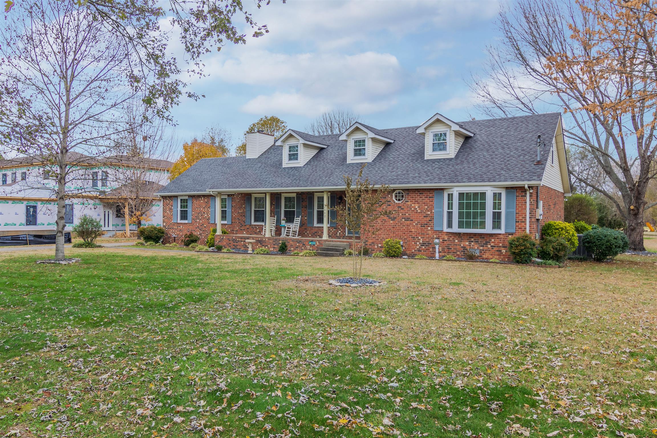 2842 Sulphur Springs Road Murfreesboro, TN 37129 - Photo 4 of 28 Covered front porch