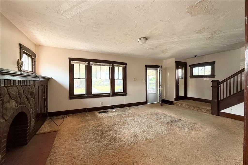 1045 Myrtle Place Sharon, PA 16146 - Photo 5 of 16 an empty room with windows