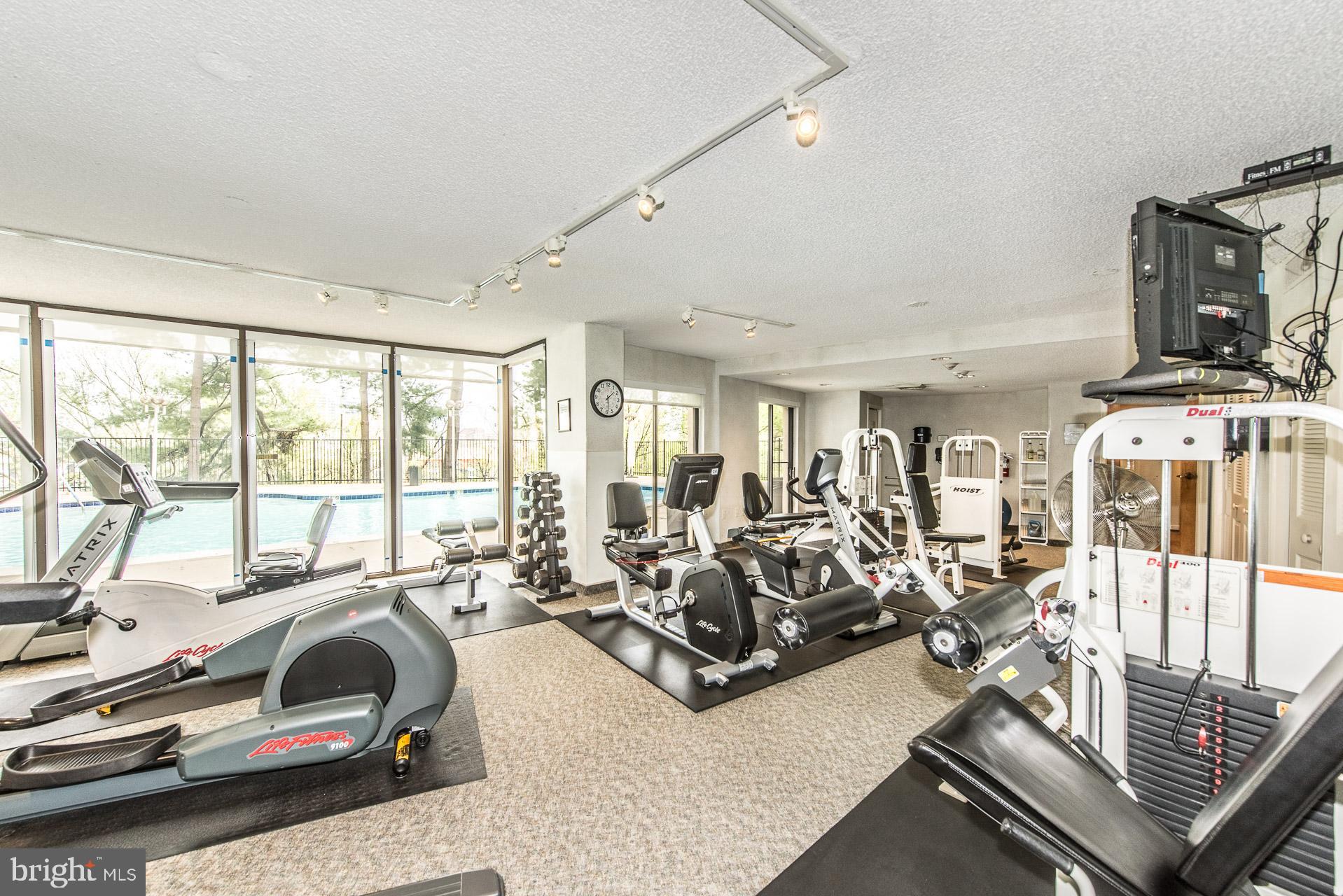1101 South Arlington Ridge Road, Unit 707 Arlington, VA 22202 - Photo 47 of 48