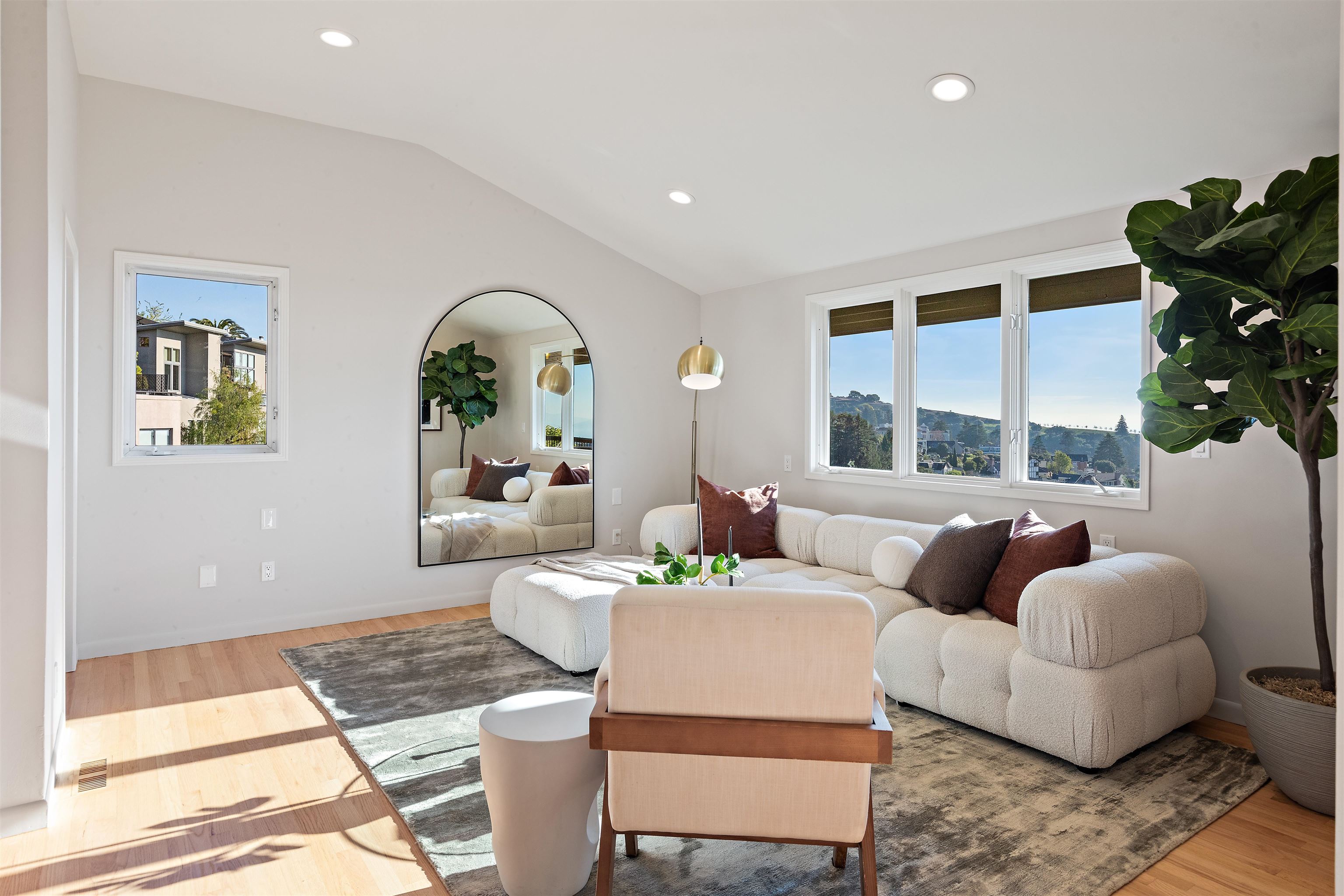 6189 Contra Costa Road Oakland, CA 94618 - Photo 15 of 60