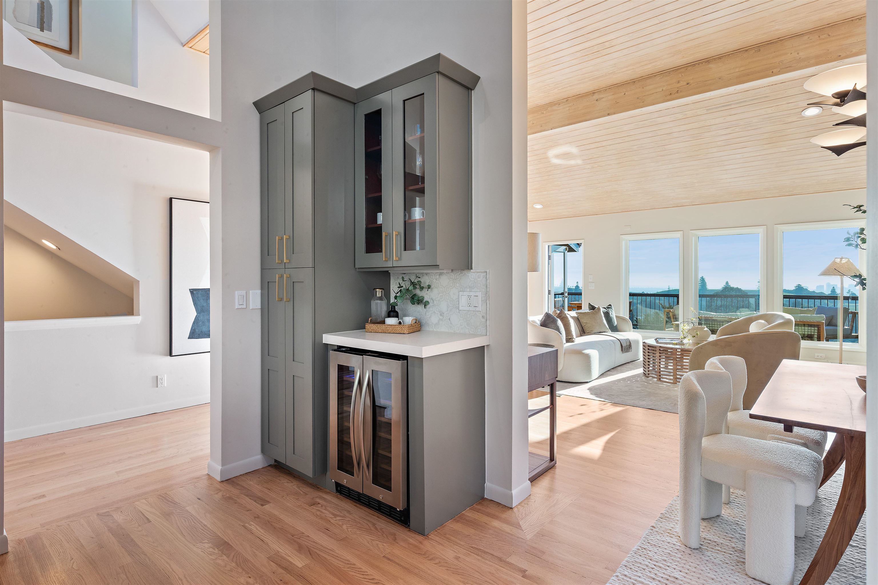 6189 Contra Costa Road Oakland, CA 94618 - Photo 27 of 60