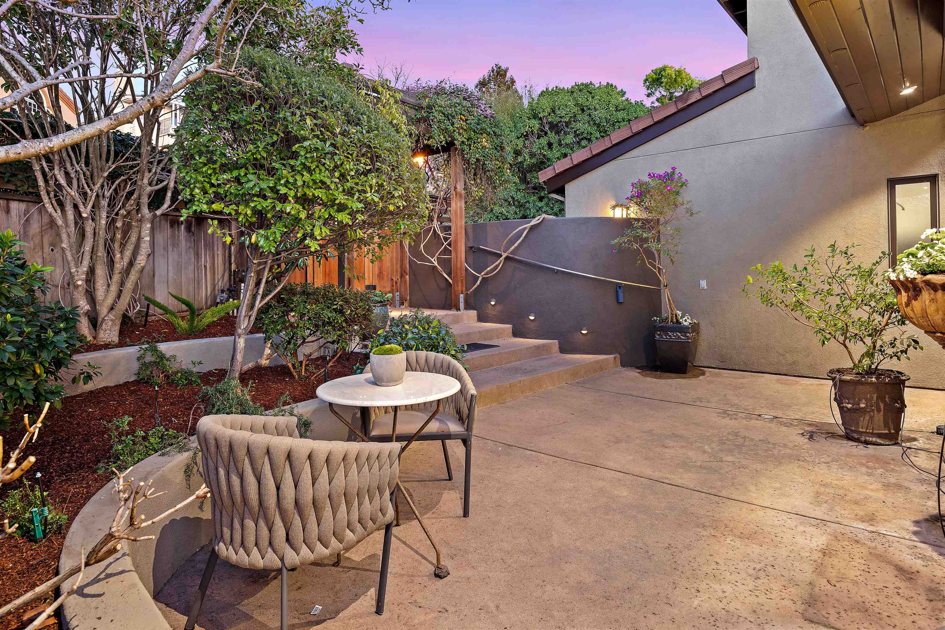 6189 Contra Costa Road Oakland, CA 94618 - Photo 8 of 60