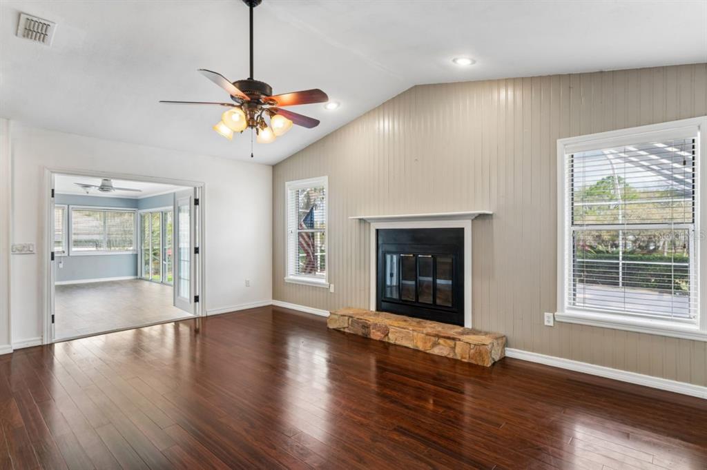 375 East Liberty Street Hernando, FL 34442 - Photo 7 of 77