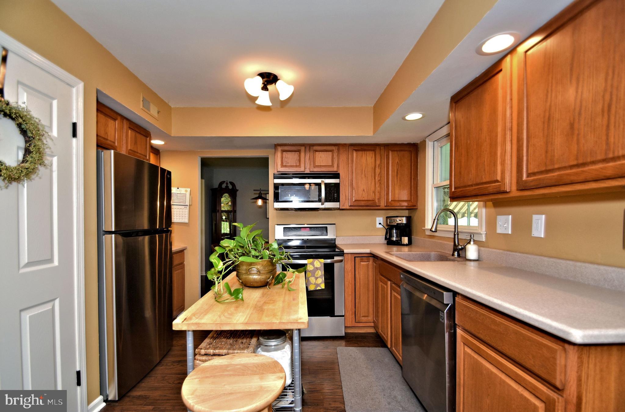 100 Olde Pilgrim Road Dublin, PA 18917 - Photo 12 of 41 Stainless steel appliances installed in 2019