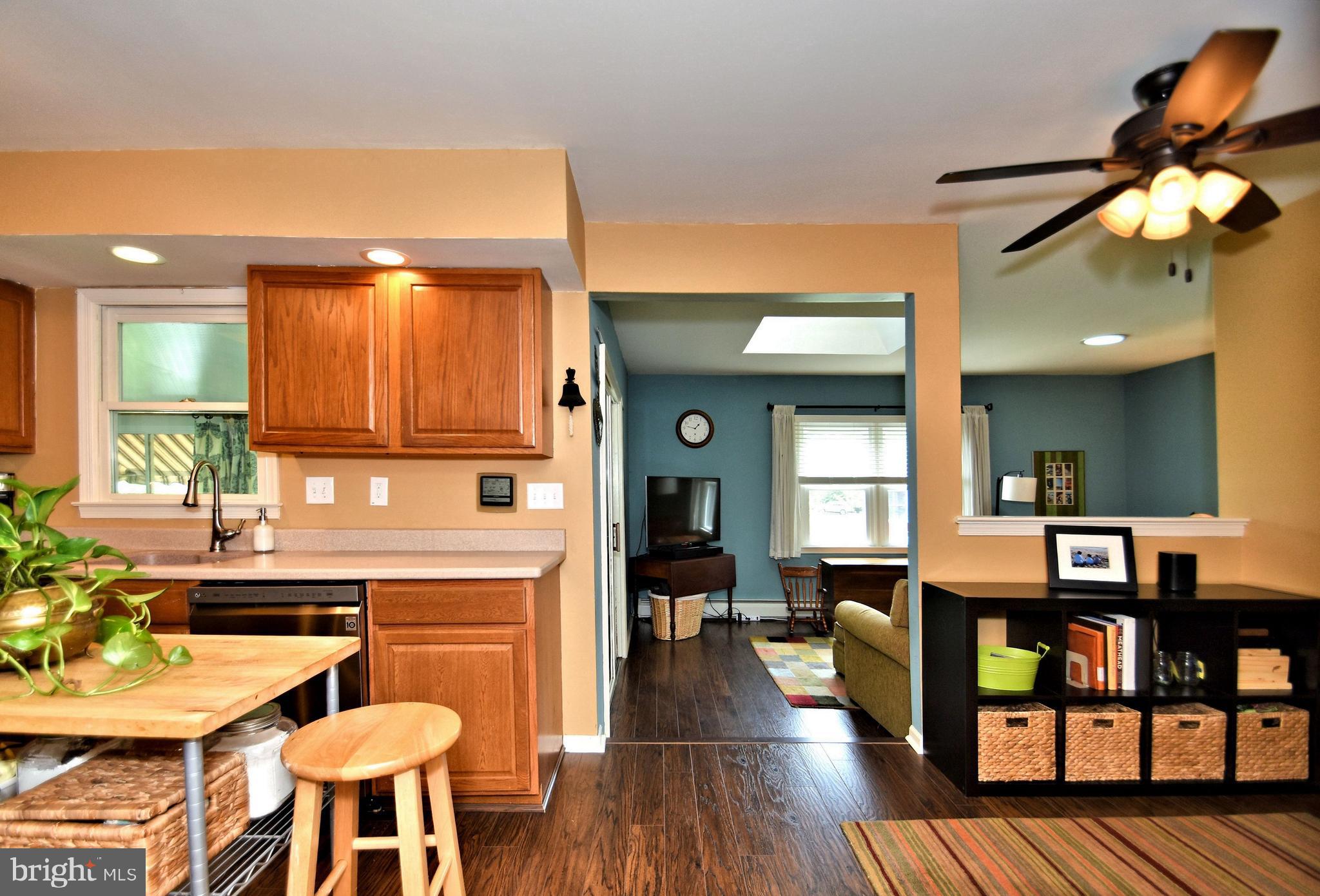100 Olde Pilgrim Road Dublin, PA 18917 - Photo 13 of 41 Plenty of space for eat-in breakfast table/chairs