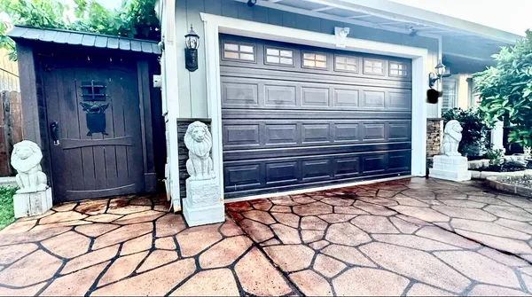 a view of entrance gate of the house
