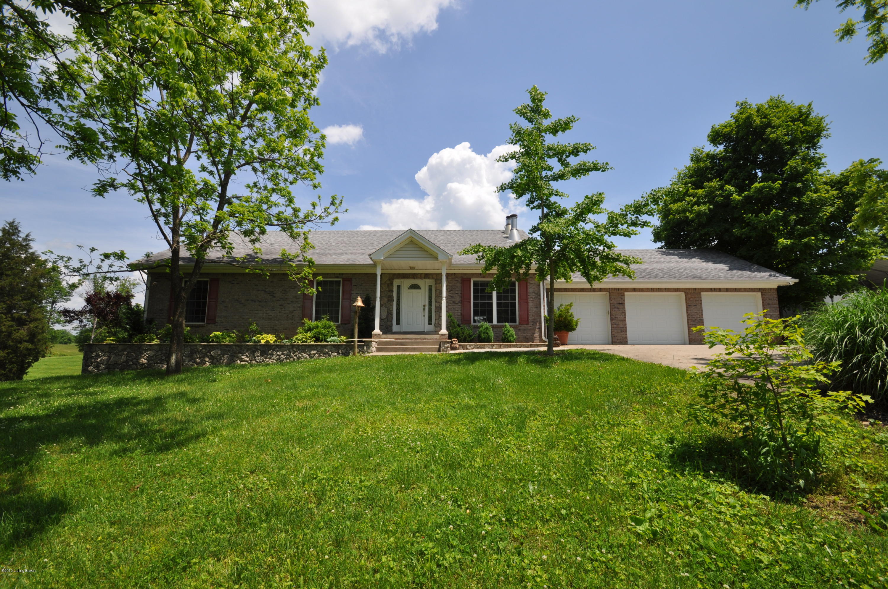 8868 Lagrange Road Smithfield, KY 40068 - Photo 1 of 98 DSC_0375