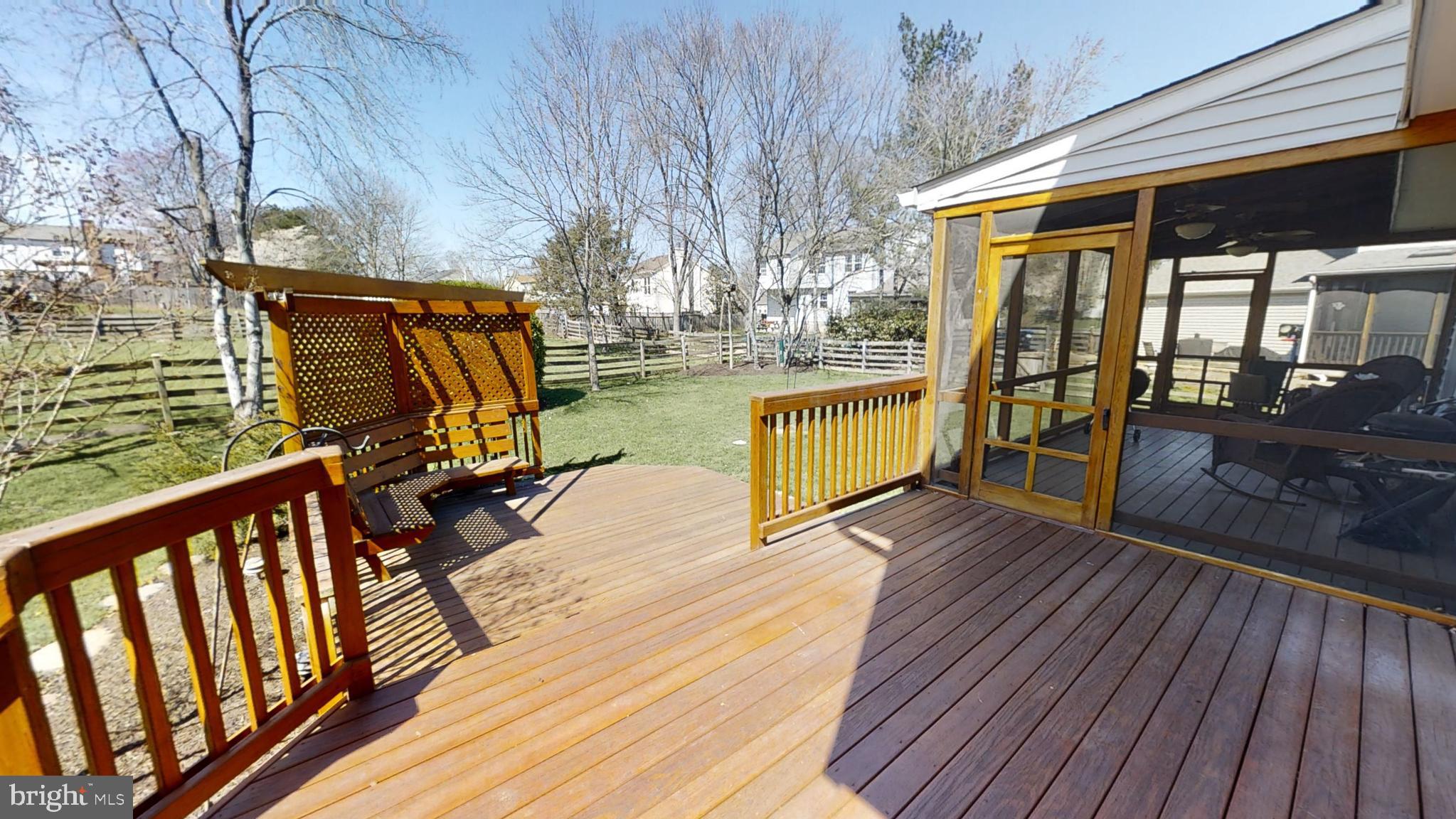 4346 Cub Run Road Chantilly, VA 20151 - Photo 20 of 32 Deck area