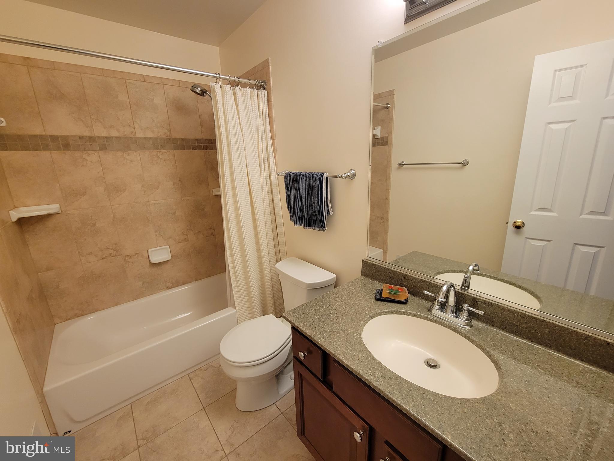 4346 Cub Run Road Chantilly, VA 20151 - Photo 26 of 32 Upper Hall Bathroom