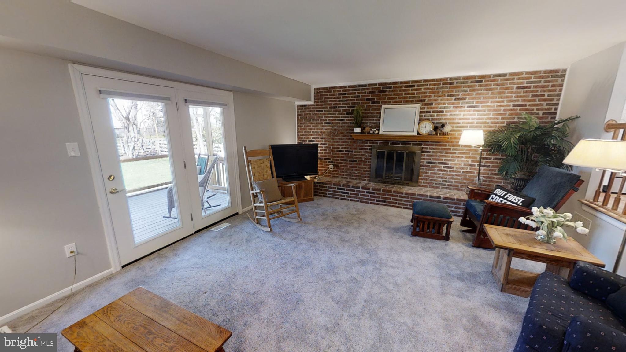 4346 Cub Run Road Chantilly, VA 20151 - Photo 9 of 32 Wood Burning Fireplace