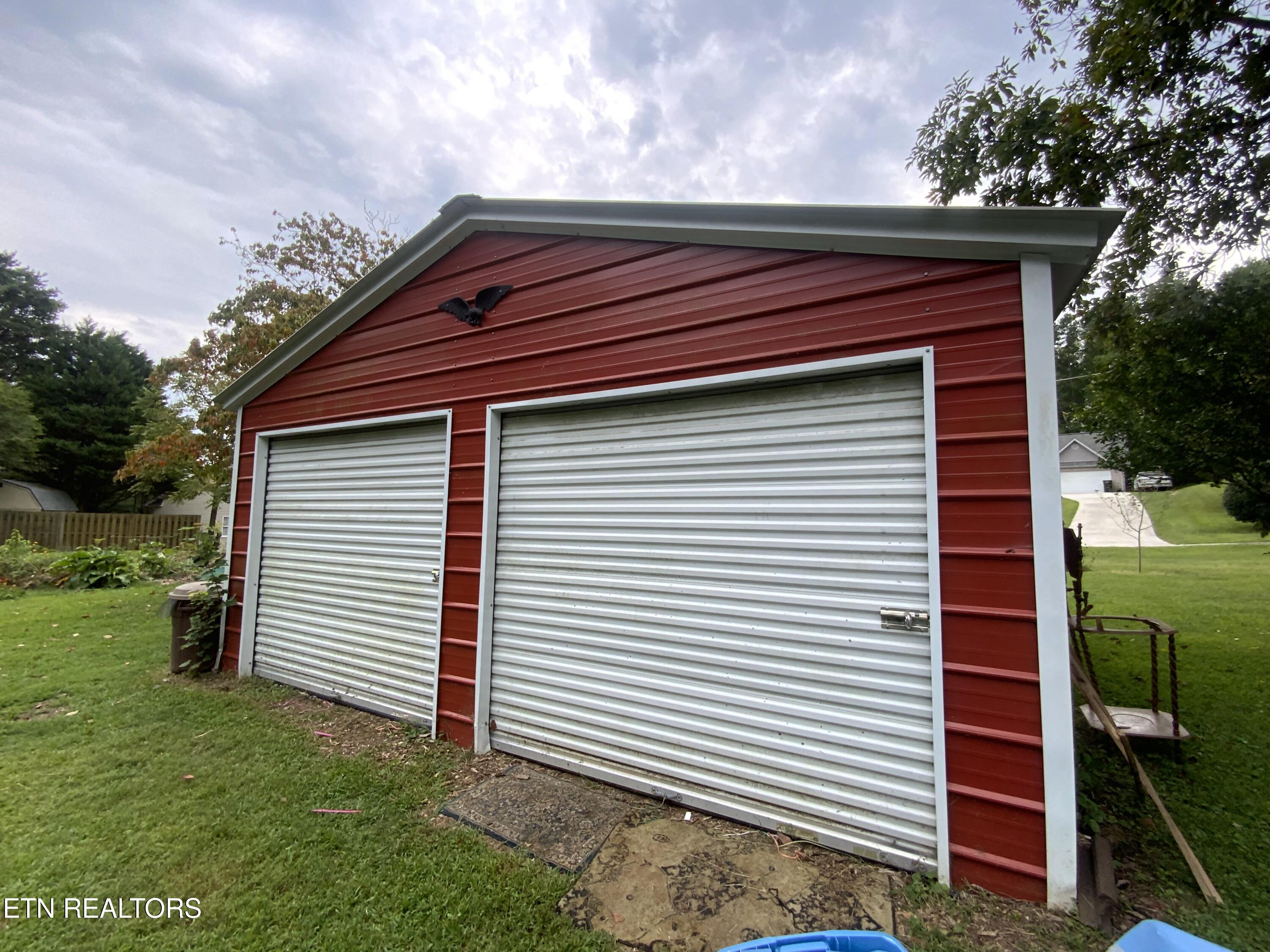 318 Branch Lane Clinton, TN 37716 - Photo 11 of 59 IMG_8222