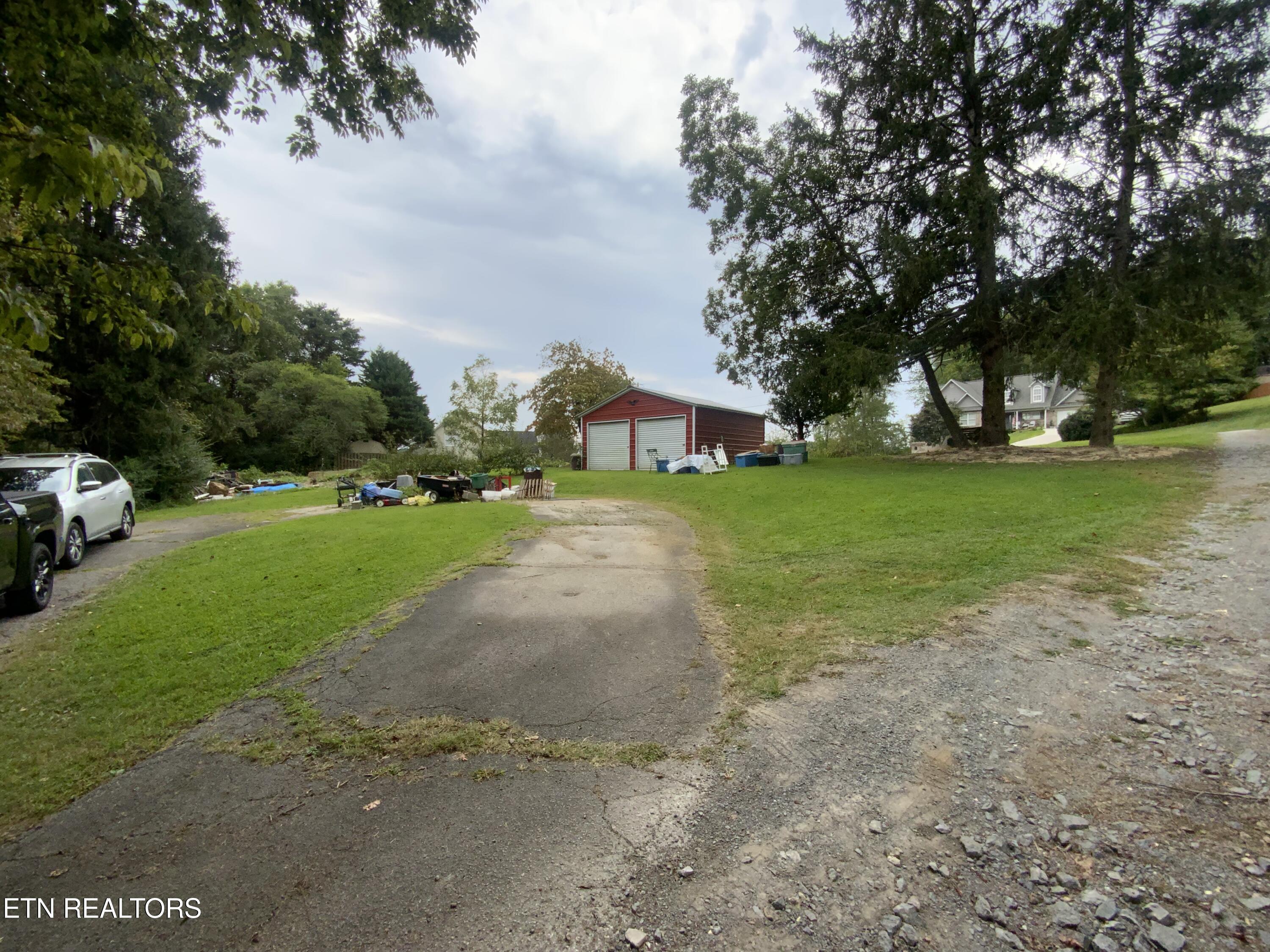 318 Branch Lane Clinton, TN 37716 - Photo 12 of 59 IMG_8221