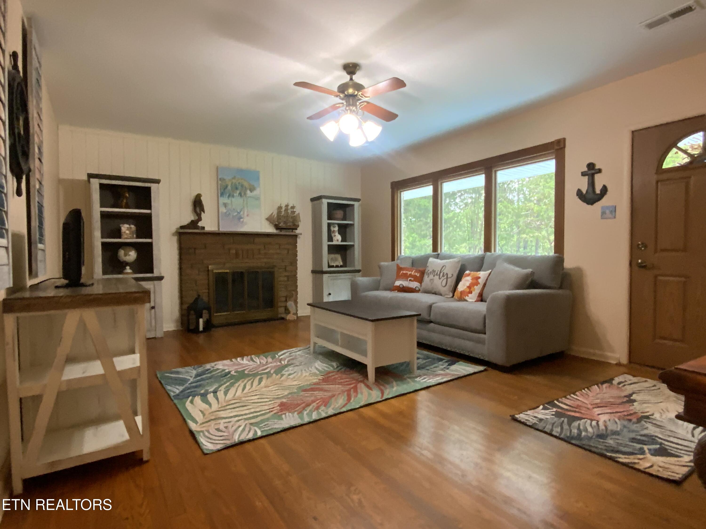 318 Branch Lane Clinton, TN 37716 - Photo 16 of 59 IMG_8232