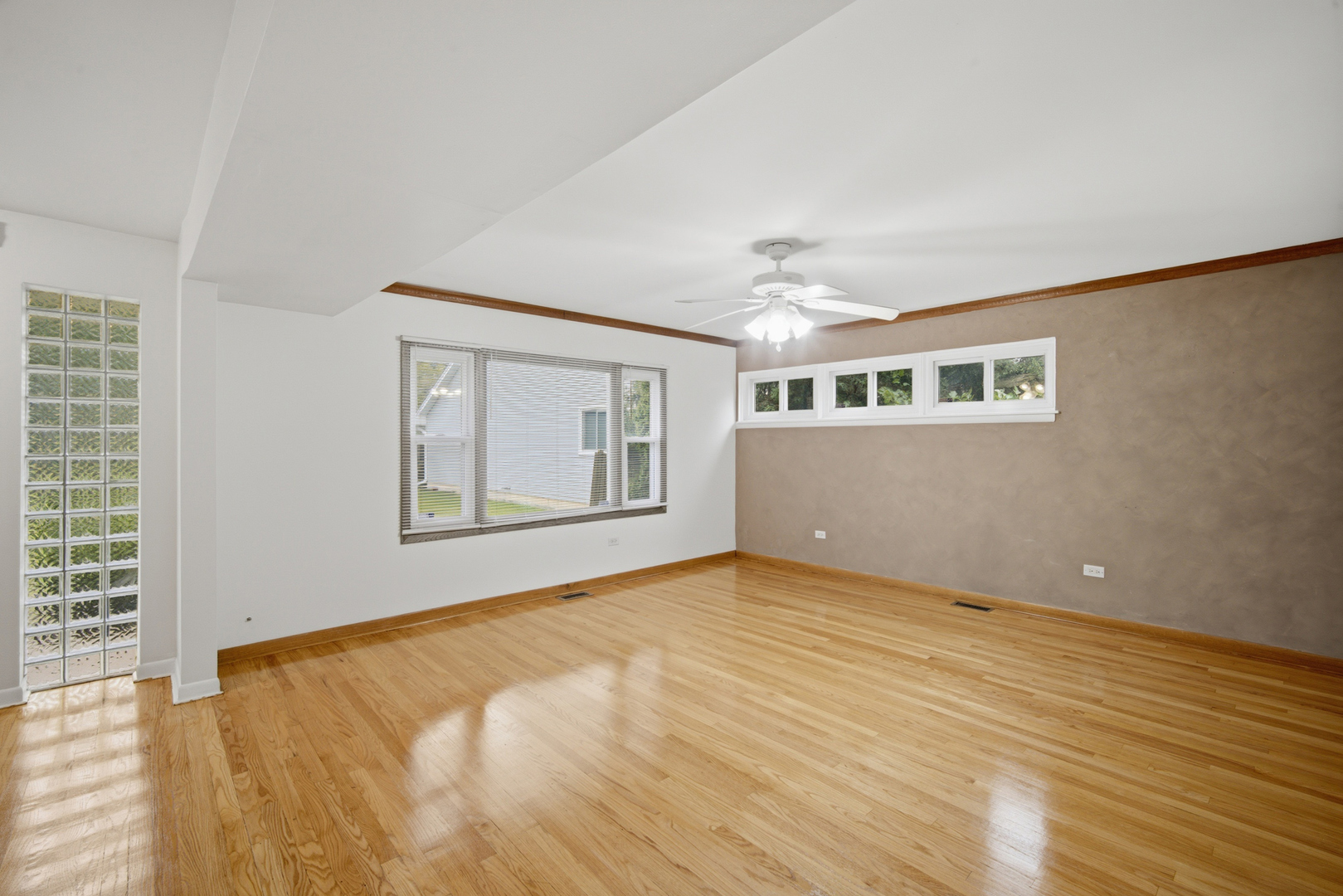 114 North Lancaster Street Mount Prospect, IL 60056 - Photo 6 of 29