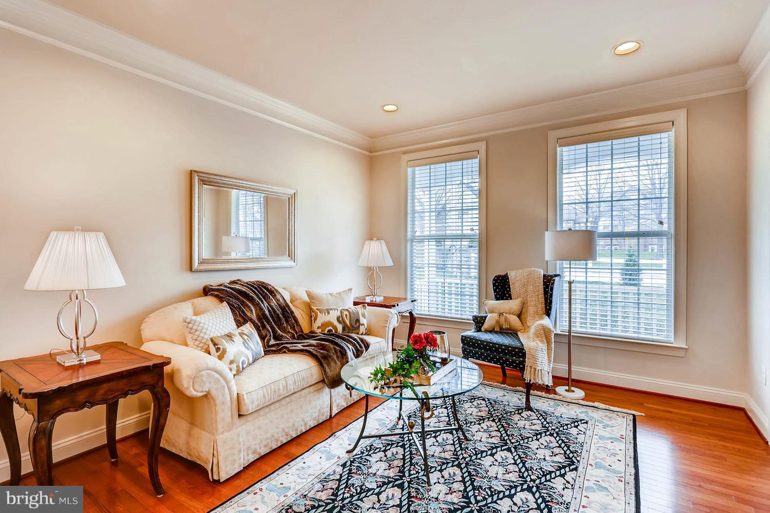 9915 Harford Road Baltimore, MD 21234 - Photo 5 of 30 Living Room