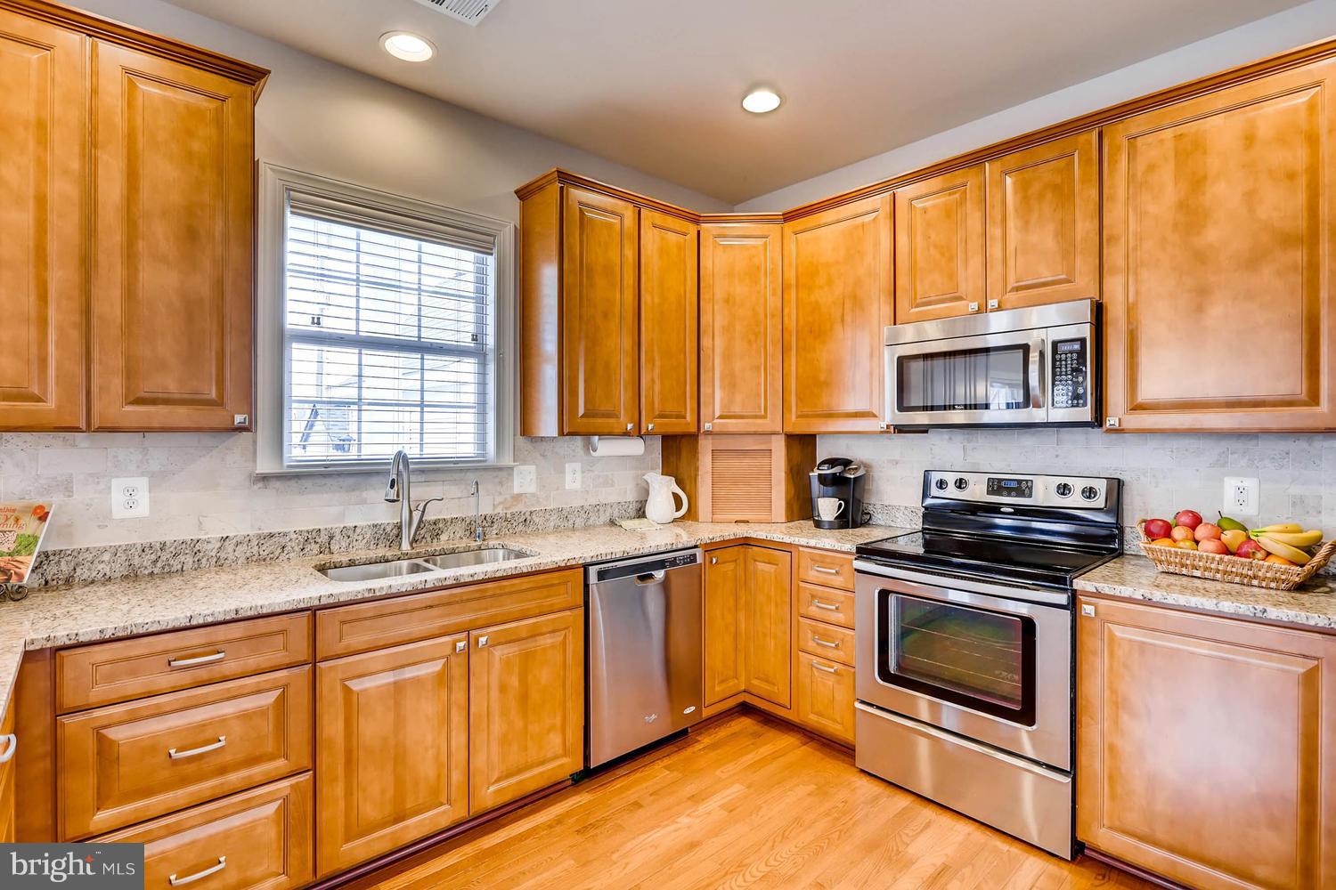 9915 Harford Road Baltimore, MD 21234 - Photo 8 of 30 Kitchen