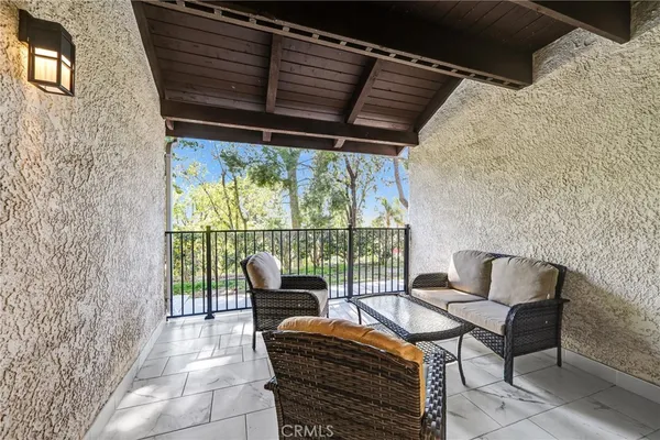 $4,500 | 9502 VÃa Salerno, Burbank, CA 91504