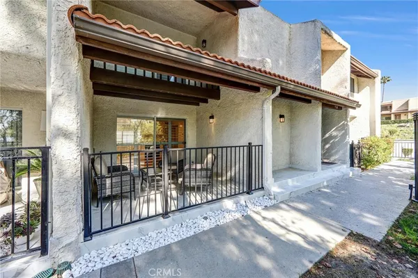 $4,500 | 9502 VÃa Salerno, Burbank, CA 91504