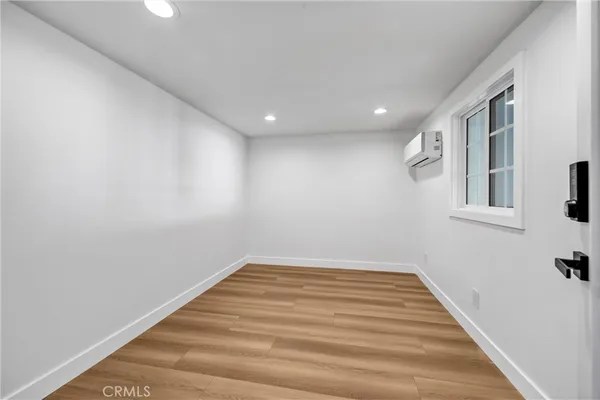$4,500 | 9502 VÃa Salerno, Burbank, CA 91504