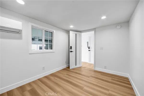 $4,500 | 9502 VÃa Salerno, Burbank, CA 91504