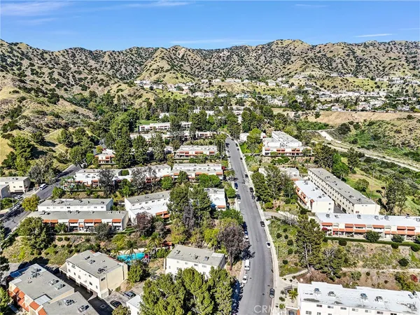 $4,500 | 9502 VÃa Salerno, Burbank, CA 91504