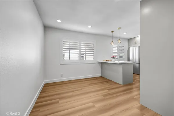 $4,500 | 9502 VÃa Salerno, Burbank, CA 91504