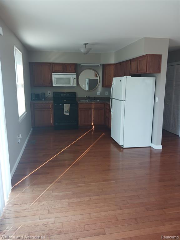 4040 Wellman Line Road Jeddo, MI 48032 - Photo 6 of 13