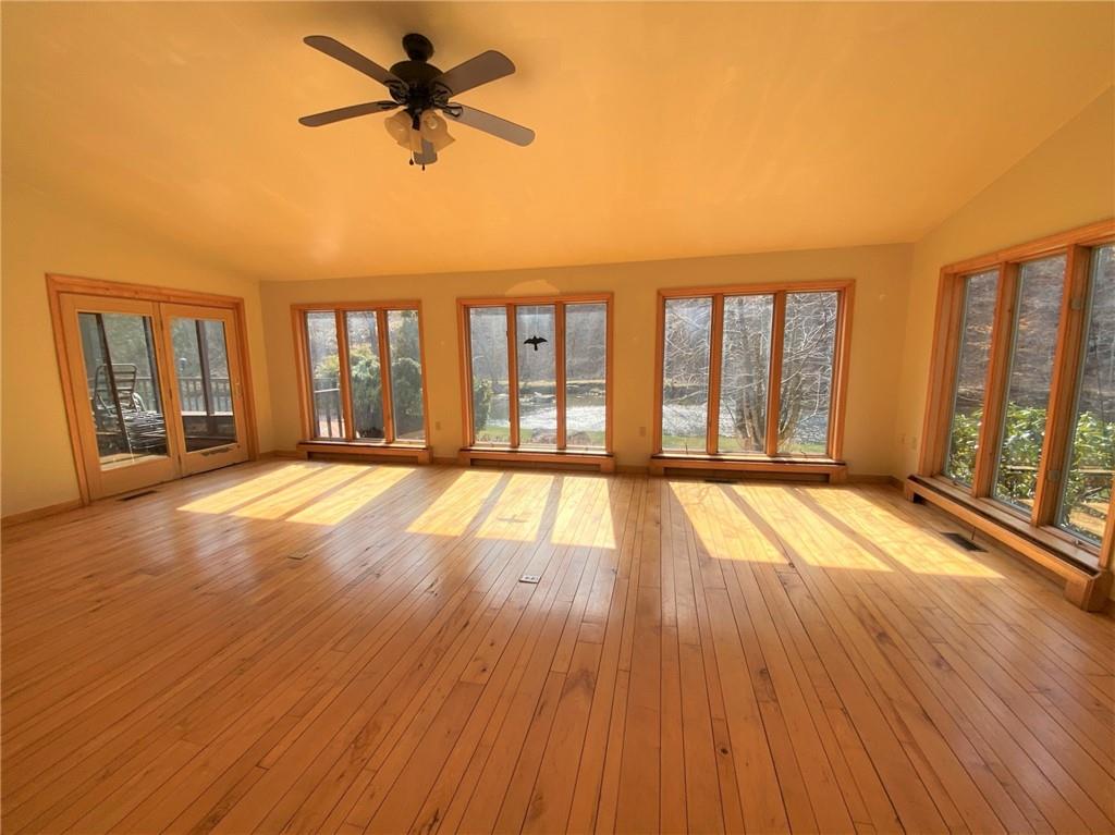 121 Ligonier 157 Road Ligonier, PA 15658 - Photo 8 of 25 Gallery Image 8