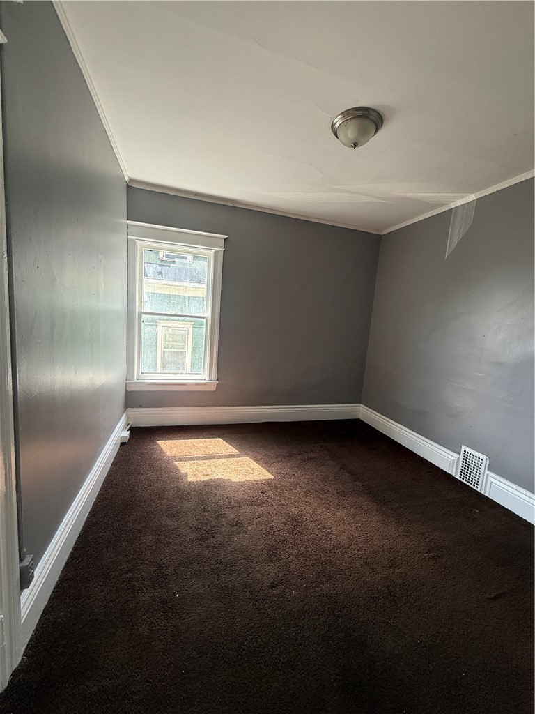 27 Bowman Street Rochester, NY 14609 - Photo 6 of 18 Gallery Image 6
