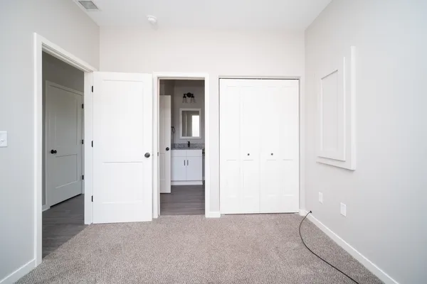 $279,900 | 540 Anjali Court, Unit R, Sycamore, IL 60178