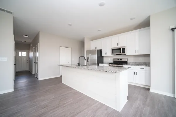 $279,900 | 540 Anjali Court, Unit R, Sycamore, IL 60178