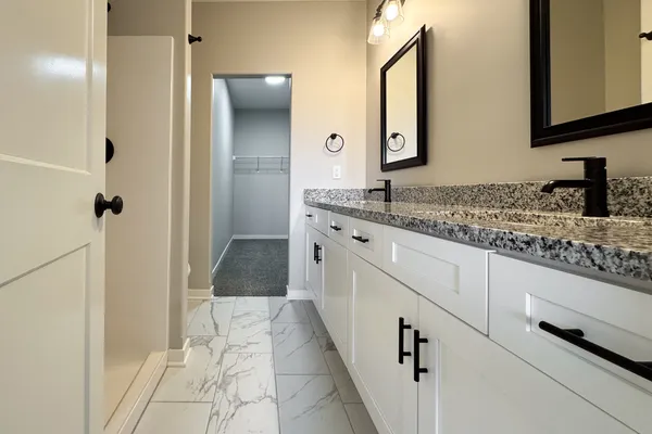 $279,900 | 540 Anjali Court, Unit R, Sycamore, IL 60178