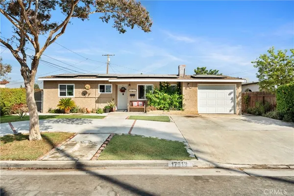 front view of house with a yard