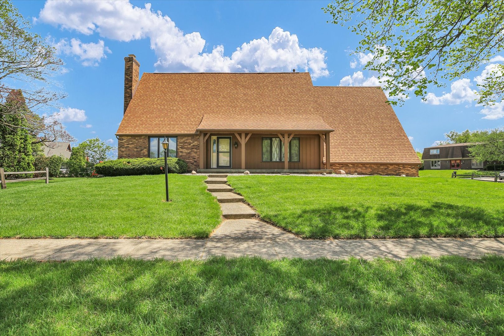 1 Lyndhurst Place Champaign, IL 61820 - Photo 3 of 42