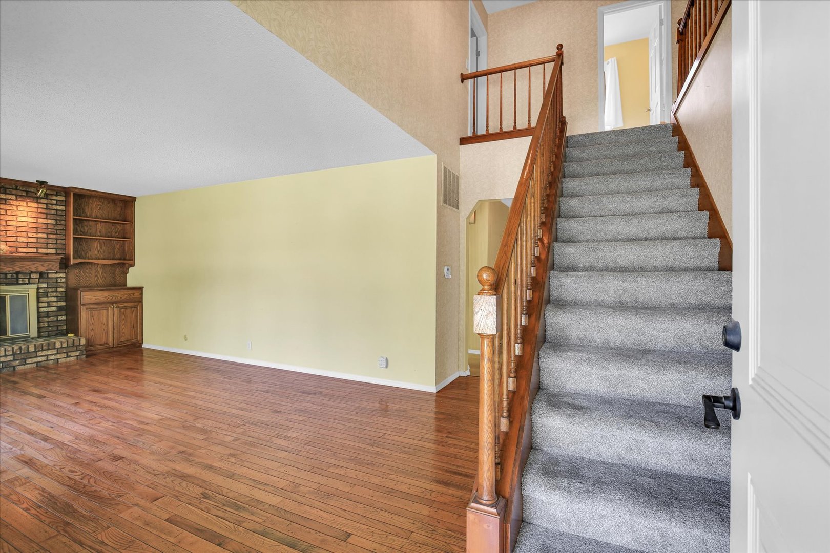 1 Lyndhurst Place Champaign, IL 61820 - Photo 7 of 42
