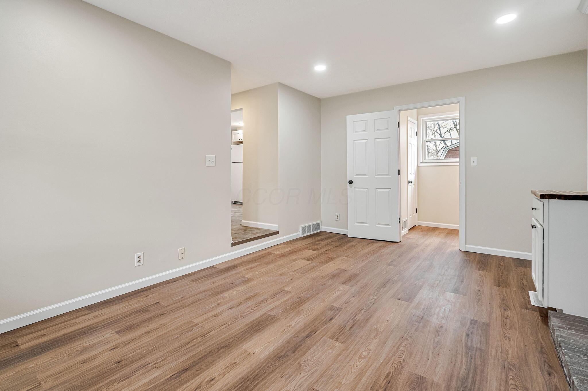 2801 Snouffer Road Columbus, OH 43235 - Photo 12 of 43 Family room, all new wood floors