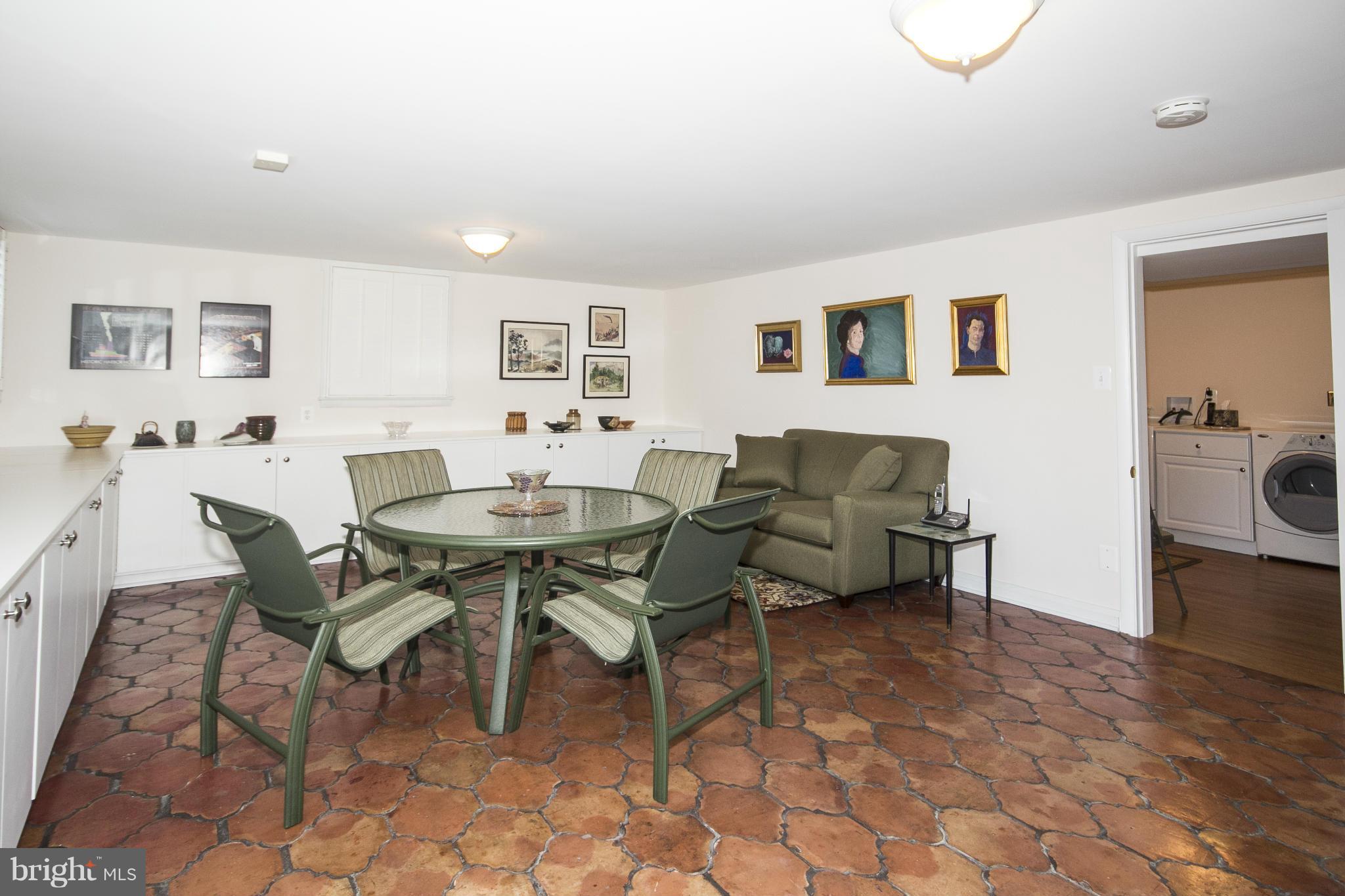 1611 Templeton Road Baltimore, MD 21204 - Photo 23 of 30 Family Room