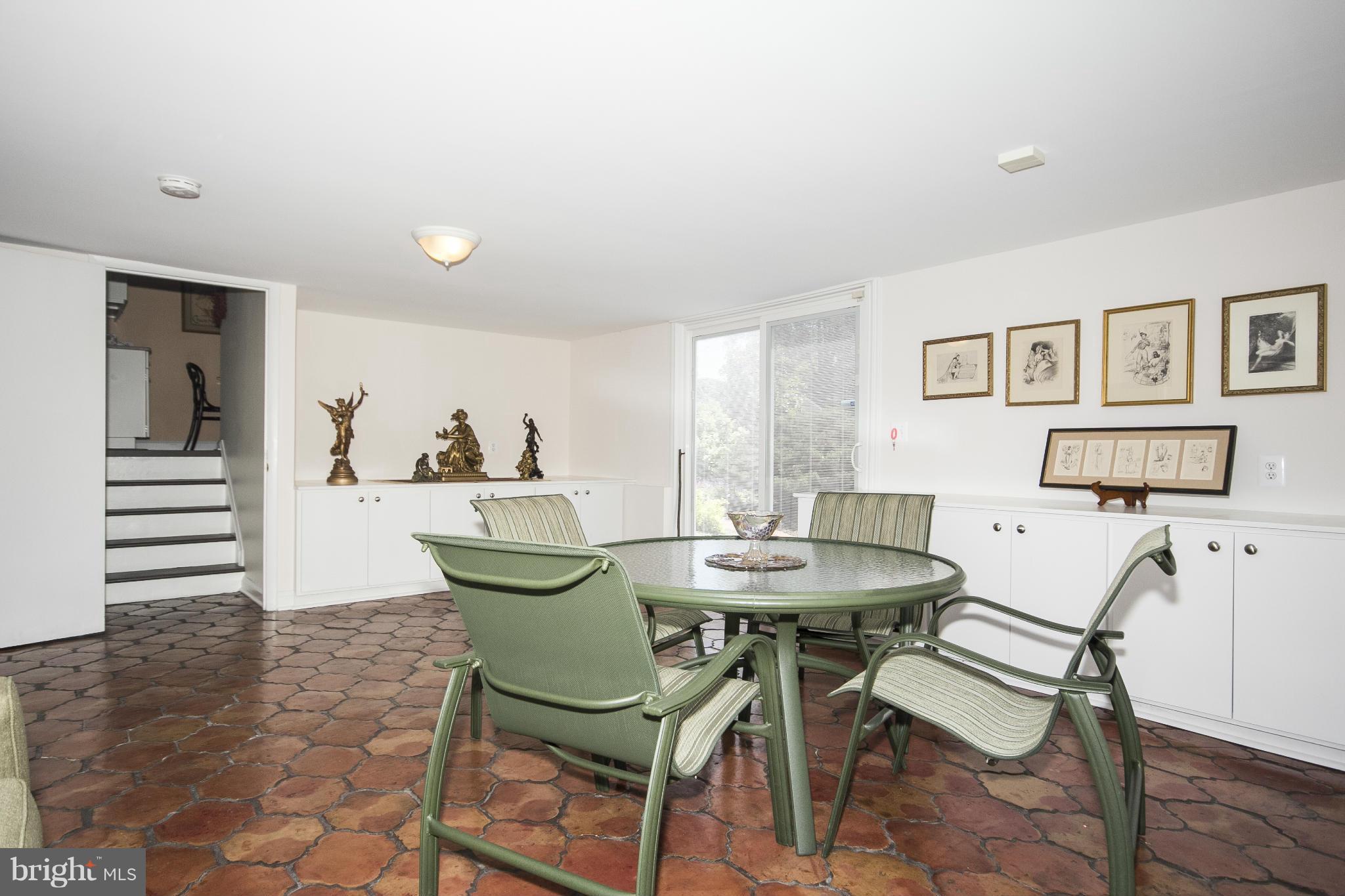 1611 Templeton Road Baltimore, MD 21204 - Photo 25 of 30 Family Room