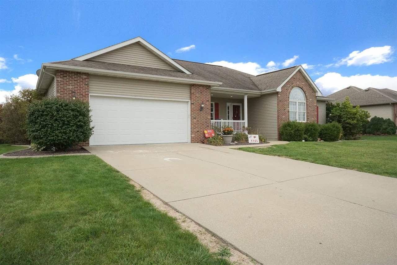 306 Eagle Ridge Drive Chatham, IL 62629 - Photo 1 of 36 Gallery Image 1