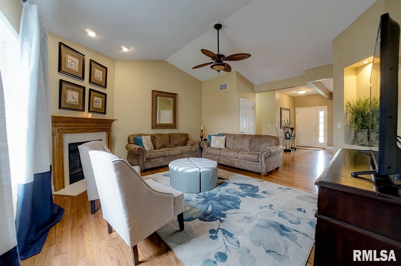 306 Eagle Ridge Drive Chatham, IL 62629 - Photo 5 of 36 Gallery Image 5