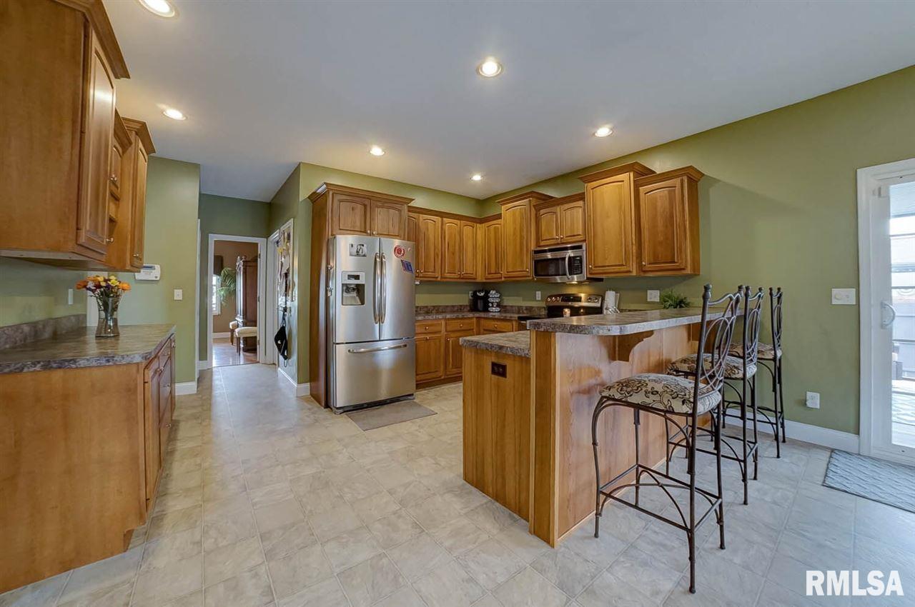 306 Eagle Ridge Drive Chatham, IL 62629 - Photo 9 of 36 Gallery Image 9