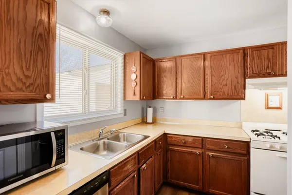 $225,000 | 10684 Hummingbird Street Northwest, Coon Rapids, MN 55433