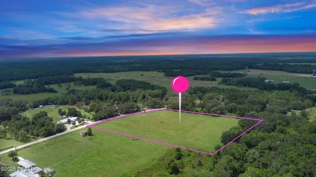 a view of a outdoor space